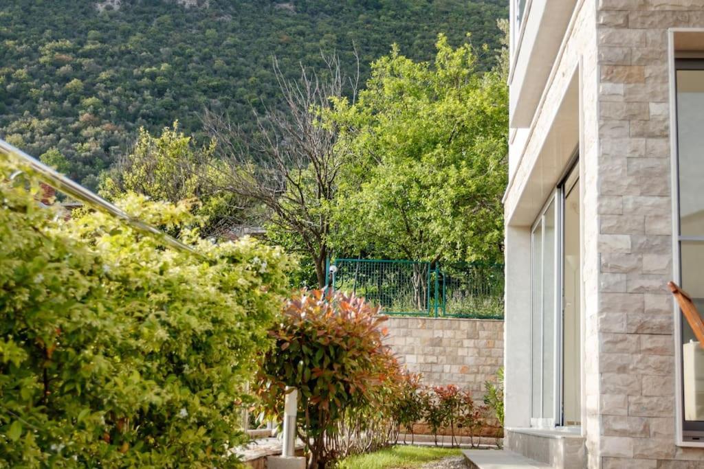 Acacia Hill Apartments Herceg Novi Esterno foto