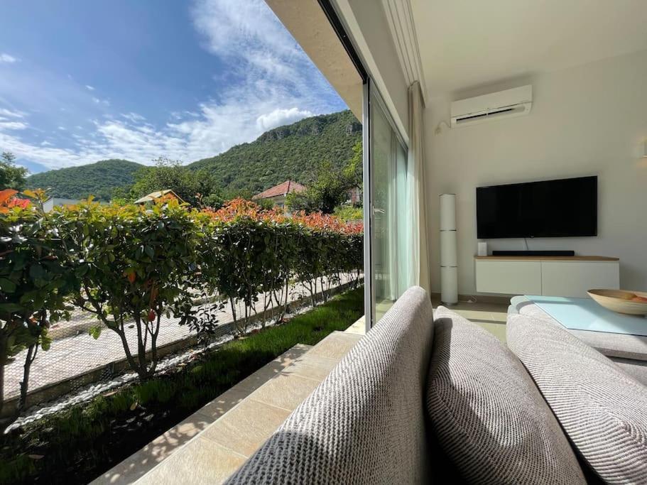 Acacia Hill Apartments Herceg Novi Esterno foto