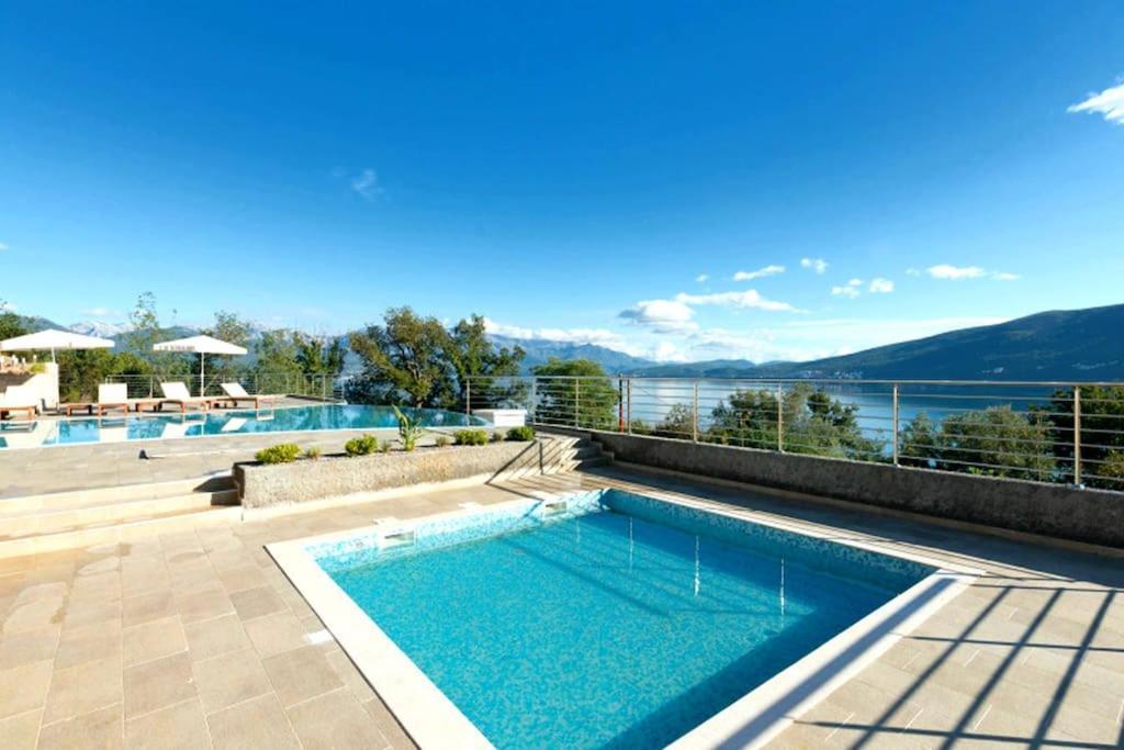 Acacia Hill Apartments Herceg Novi Esterno foto