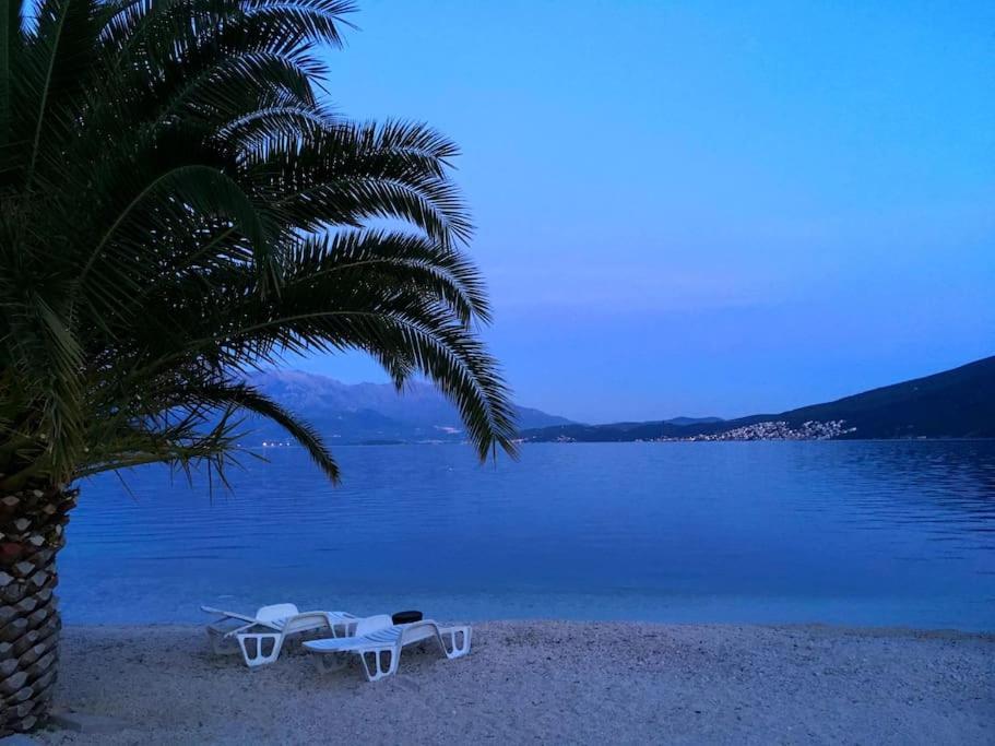 Acacia Hill Apartments Herceg Novi Esterno foto