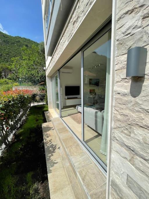 Acacia Hill Apartments Herceg Novi Esterno foto