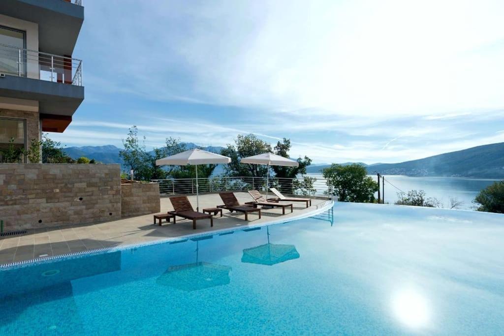 Acacia Hill Apartments Herceg Novi Esterno foto